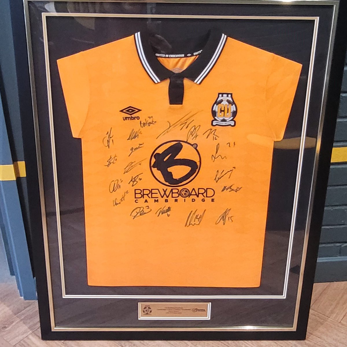 🔶GIVEAWAY 🔶
We're giving away a framed &amp; signed @cambridgeunitedfc 24/25 shirt, just in time for Christmas
To be in the chance of winning:
👉 Follow us and @cambridgeunitedfc
👉 Tag the biggest CUFC fan you know!
🤩 Winner announced at CUFC vs Huddersfield on 20 Dec
#CUFC