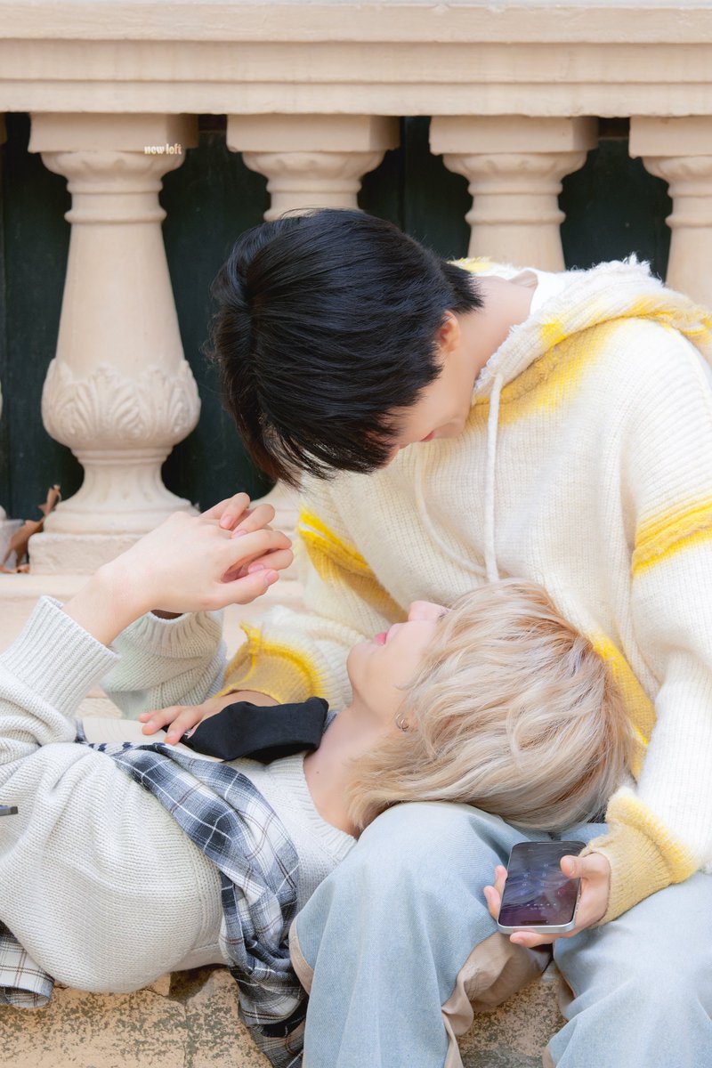 luvourhan's tweet photo. 이건아니야............ https://t.co/V9CFVxqdTN