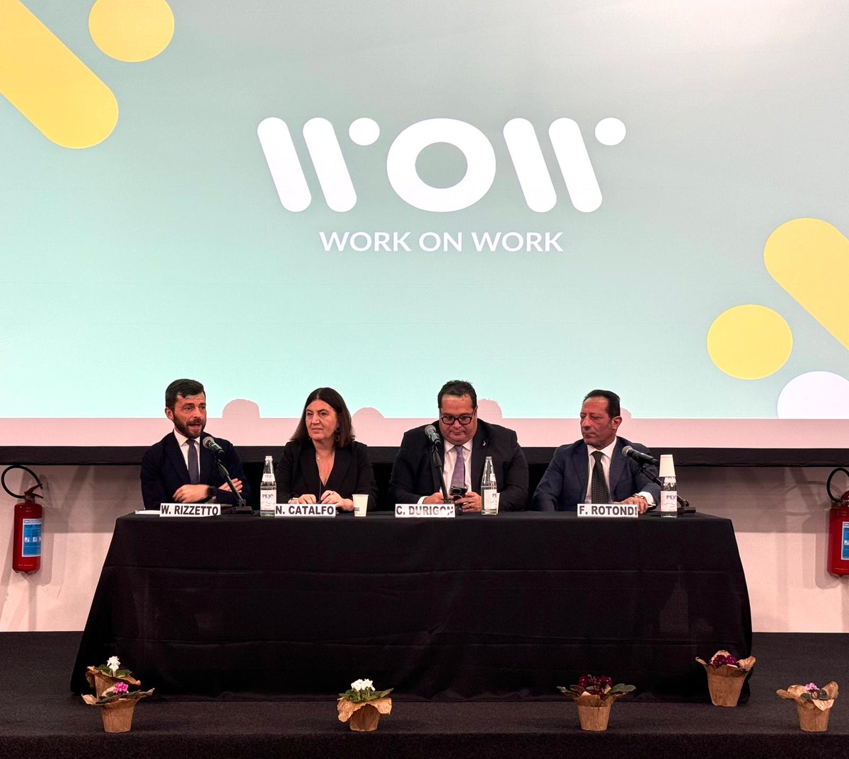 w_rizzetto's tweet image. A Ferrara a #WorkonWork
Italia-Ue divario sui laureati: 26,8% Italia, 41,6% Ue. Siamo ultimi per iscritti a corsi ICT e solo il 24,5% ha studiato materie Stem. Il #mismatch tra domanda e offerta è priorità del #GovernoMeloni. Diverse iniziative già attuate, molto ancora da fare.
