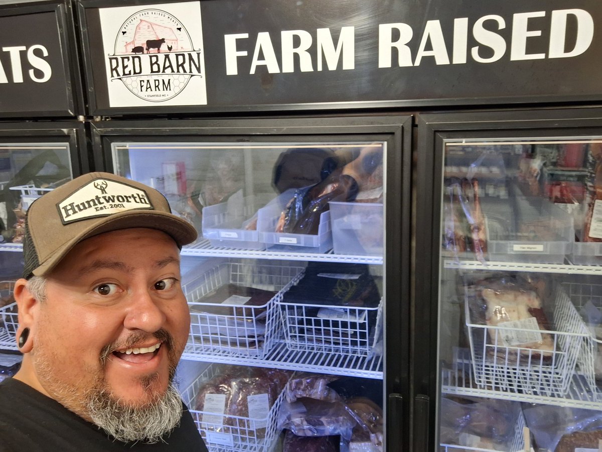 704outdoors's tweet image. Always some great all natural, fresh meat at the Red Barn Farm in Stanfield, NC! #allnatural #farmraised #naturalfoods #redbarnfarm #visitstanly #704style