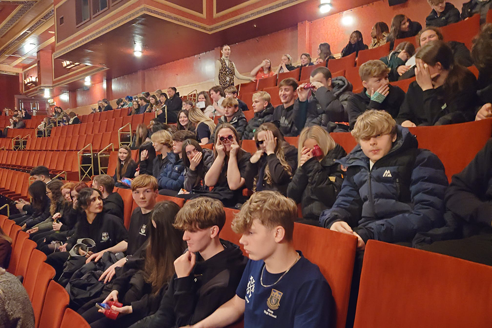 On Wednesday 20th November, the English Department had the pleasure of taking 40 KS4 students to the Empire Theatre to watch a staged production of An Inspector Calls. Every single student was an absolute credit to Alsop and a great time was had by all! #TeamEnglish