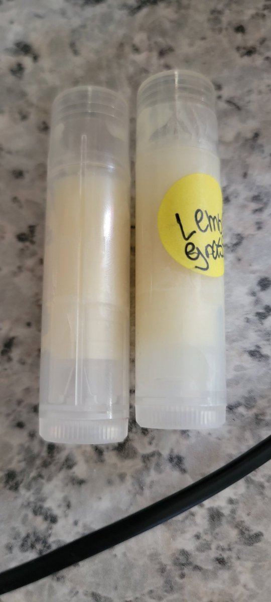 Dawn20222's tweet image. Learning something new...I give you...lip balm! So far I have lemongrass and peppermint. ❤️ #makersgonnamake