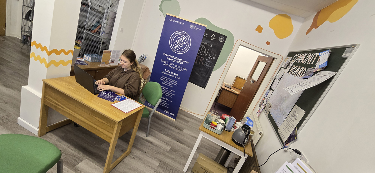 SwanseaCouncil's tweet photo. Open today & tomorrow (both 10am-4pm), 208 High Street - your city centre #EnergyAwarenessHub where you can find help to overcome high energy bills. #switchedon #costofliving #swanseaprojectzero #netzero2050 #HereForYouThisWinter https://t.co/gPER17c5rO