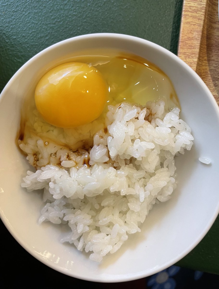 prishera's tweet image. 昨日は結婚記念日のお祝いでホテルコンチネンタル内にあるレストラン　#東北牧場 
に行ってきました💕
(結婚記念日💒はいい夫婦の日だけど旦那が出社でお祝いできず昨日有給取って行ってきました😋)
メイン料理はすき焼きを選びバイキングでたまごかけ🥚ご飯とかおかずを色々と選びました💖
#東北牧場
