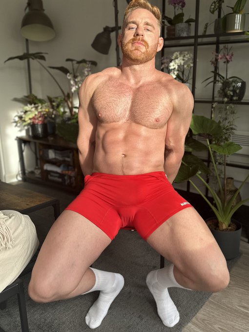 Watch Jonasjacksonxxx's leaked NSFW photo on TwXstars