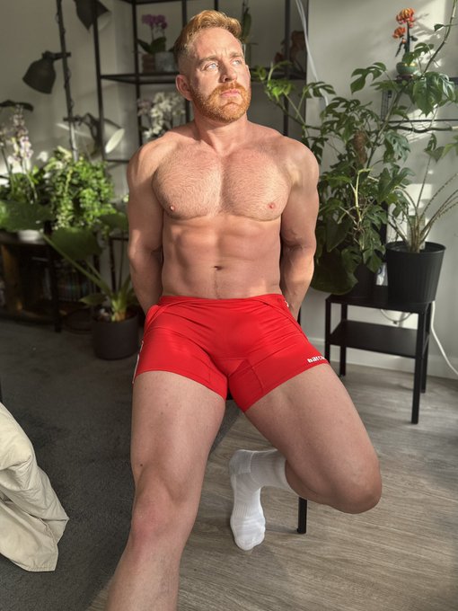 Watch Jonasjacksonxxx's leaked NSFW photo on TwXstars