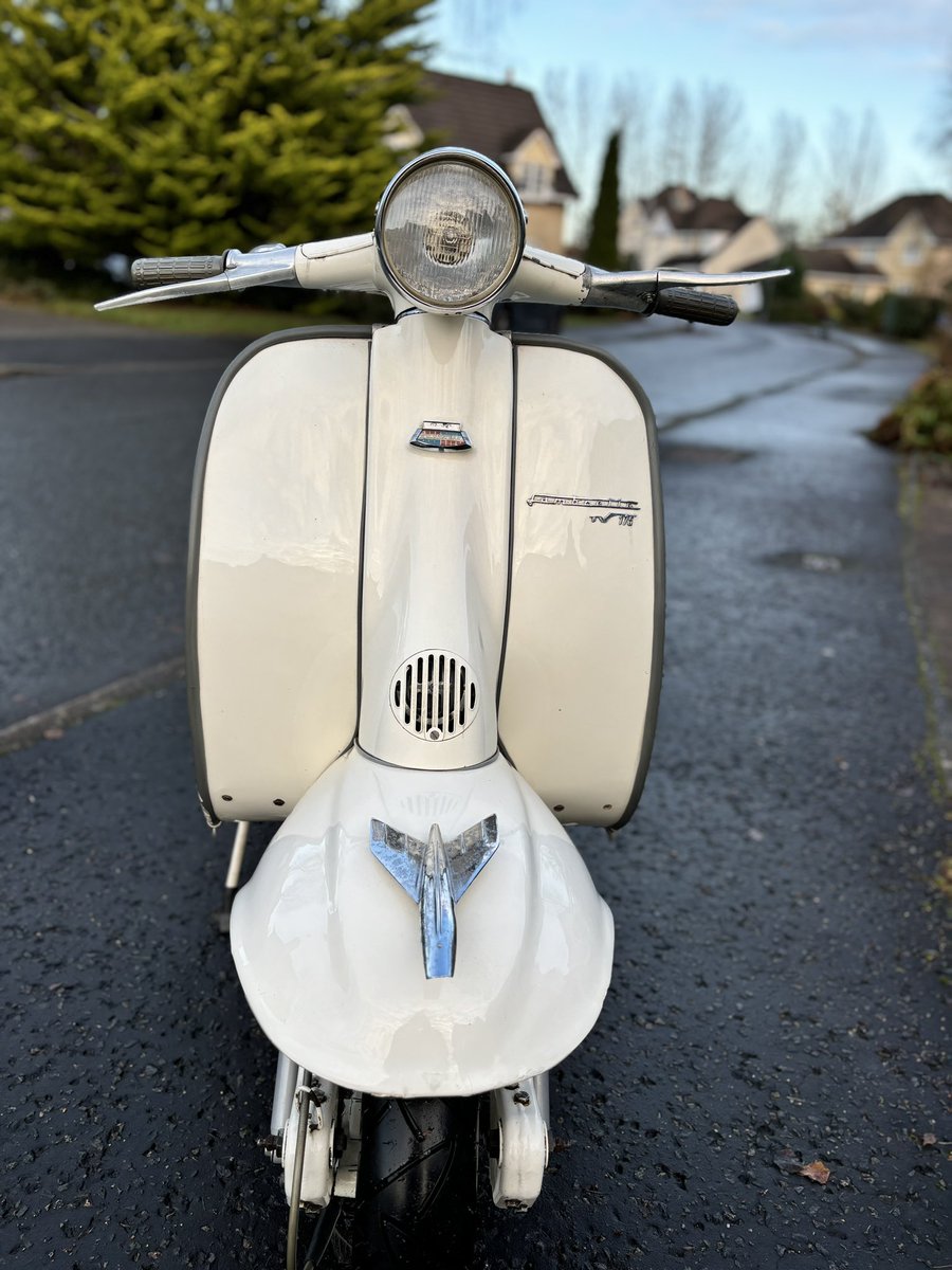 robert2burns's tweet photo. Patient ready to leave the clinic.. had been laid up pre covid with engine troubles.. I’ve revived her and brought her back to rude health… #lambretta #tv175 #mostwanted #modicon https://t.co/6yDLsdKn6b