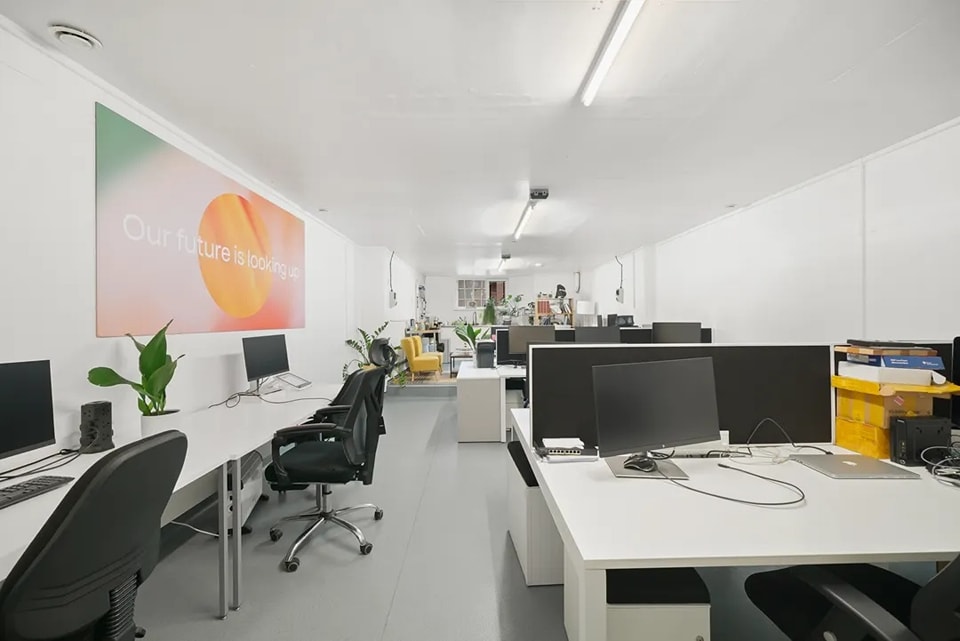 If you are looking for artistic and creative working space we have a few rooms up for grabs at various sizes :D

onthemarket.com/details/159894…
#Deptford #se8