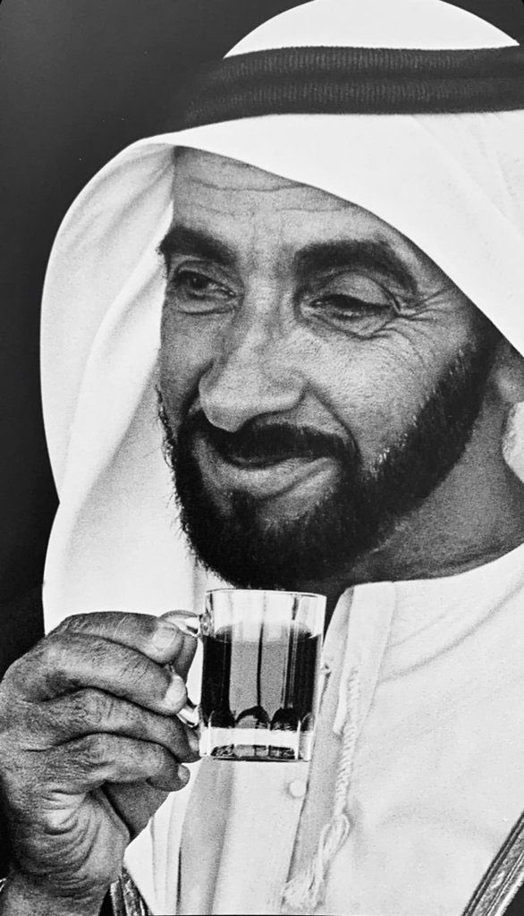 مو بس القهوة إماراتيه 
حتى الشاي