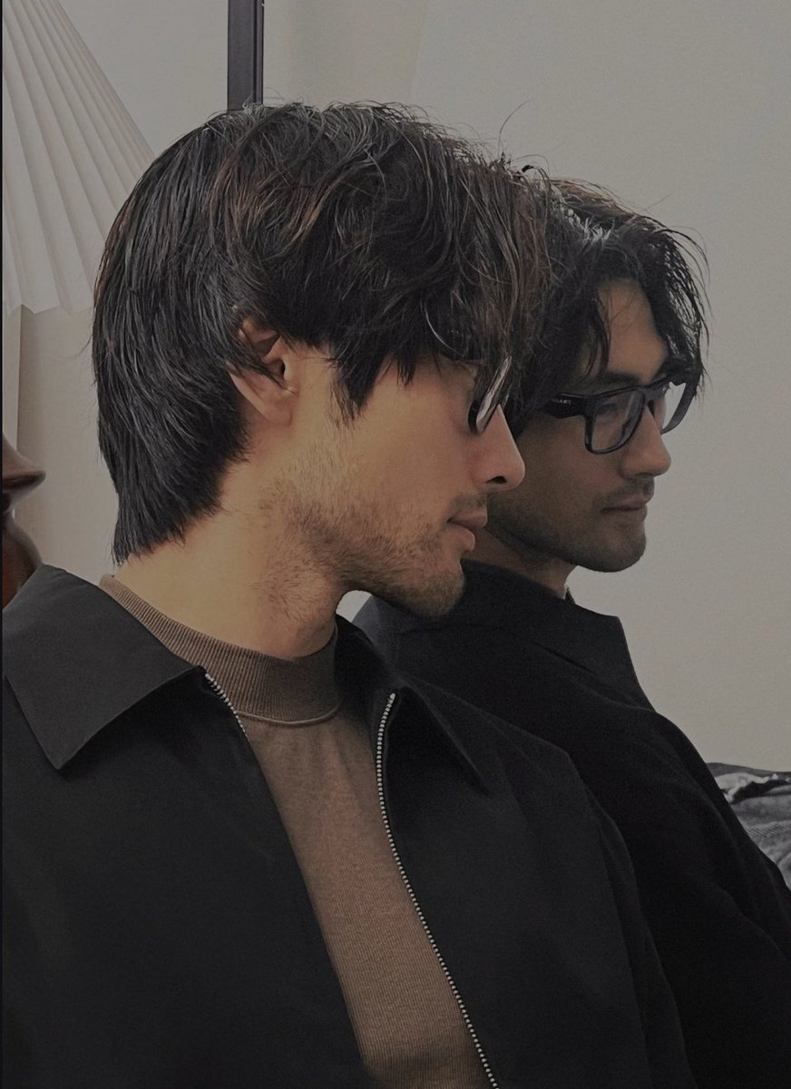 ⠀
⠀
                 あなたは美しいので、笑顔。
                      アルスラーン・ハジメ。

⠀