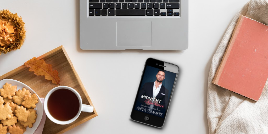 Lexi is over the players ~ MIDNIGHT DISSONANCE <a href="/AnyaBSummers/">Anya Summers</a> #AgeGap #OppositesAttract #EnemiestoLovers #SteamyRomance #ContemporaryRomance #InternationalLovers books2read.com/u/bre75k