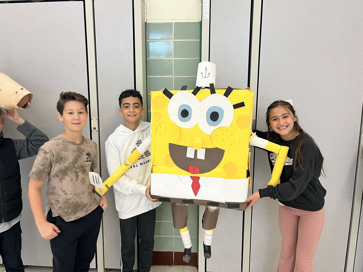 Sarah Scionti tweet media