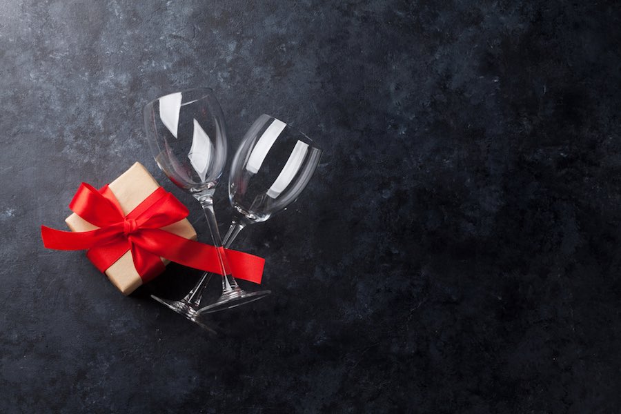 Seid ihr auf der Suche nach einer Geschenkidee für eure Lieben? Wie wäre es mit einem vergnüglichen Weinseminar in kleiner Runde mit einer ausgebildeten Sommelière? Termine und Tickets bei #frauriesling #weinseminare #mannheim #weinzimmer #kleingeinlässig #geschenkidee