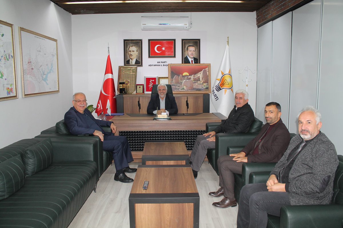 AK Partimizin kurucu il  başkanlığı, 22.23 Dönem Adıyaman Milletvekilimiz ve geçmiş dönem Belediye Başkanımız Sayın Fehim Hüsrev Kutlu beyefendiyi il başkanlığımızda misafir ettik.

 Teşkilat çalışmalarımız, ilimizde devam eden ve geleceğine yönelik hükümetimizin attığı adımları