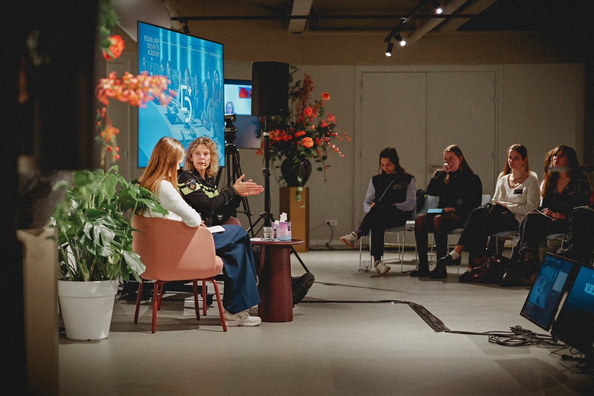 Janny Knol tweet media