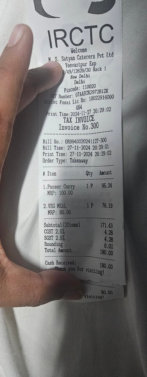 ashishplato's tweet photo. @IRCTCofficial @IndianRailMedia @RailMinIndia @RailwaySeva  I am traveling in train 12629 PNR 4210816210 M 8968597543, satyam caterers are charging 180 for veg thali and giving a bill with extra paneer curry while the thali is 80 and  the taste was even not upto the mark, https://t.co/FHEb79N7eE