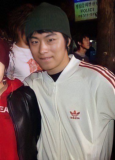 구교환 대학생 시절 말투 커여움..나도 이런 공지글 써줄 과대교환이 필요함. 공지글 쓸때마다 애교 말투랑 임티개껴 (ㅡ-ㅡ;) 이때부터 눈 ㅡ.ㅡ 이런 임티 좋아했나봄 ㅋㅋㅋㅋㅋㅠㅠ