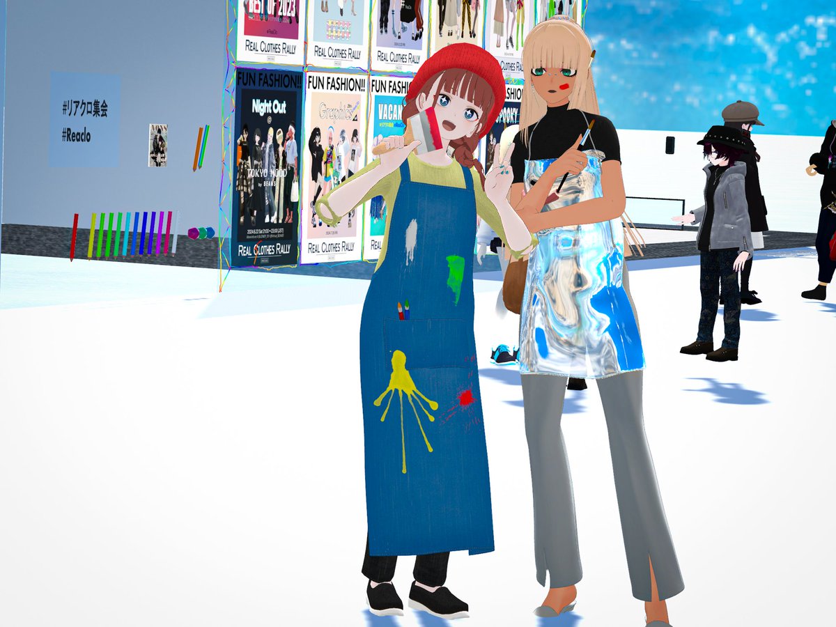 okgoldvr's tweet image. The staff at Real Clothes Rally held another meetup last weekend ❣️ The theme was 'art' and I decided to take a painfully literal approach 💟 I've always admired plastic aprons, so I fashioned my own using cloth physics in Blender~ I love how it came out 💕
#リアクロ集会 #ReaClo