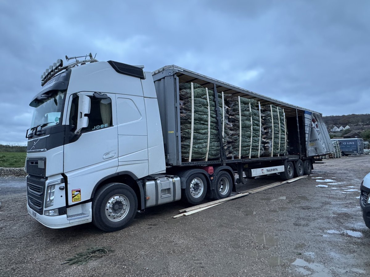 Rob 🚚💨 tweet media