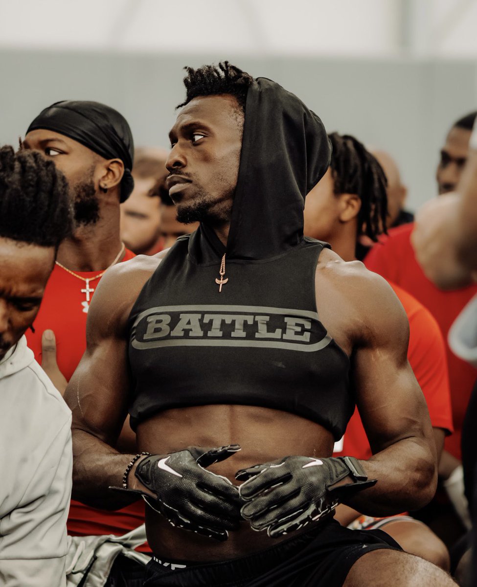 jaxsharks's tweet image. Thank you to everyone who came out to our free agent tryouts! We signed the following players: QB Blaine Espinosa, DB Malik Fleming, LB Ronald Malbrough Jr, and WR Jaidyn Wilson. Congratulations and welcome to the Sharks! 🦈