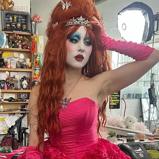 ChappellRoanNow's tweet image. Is this Wicked?💚💖