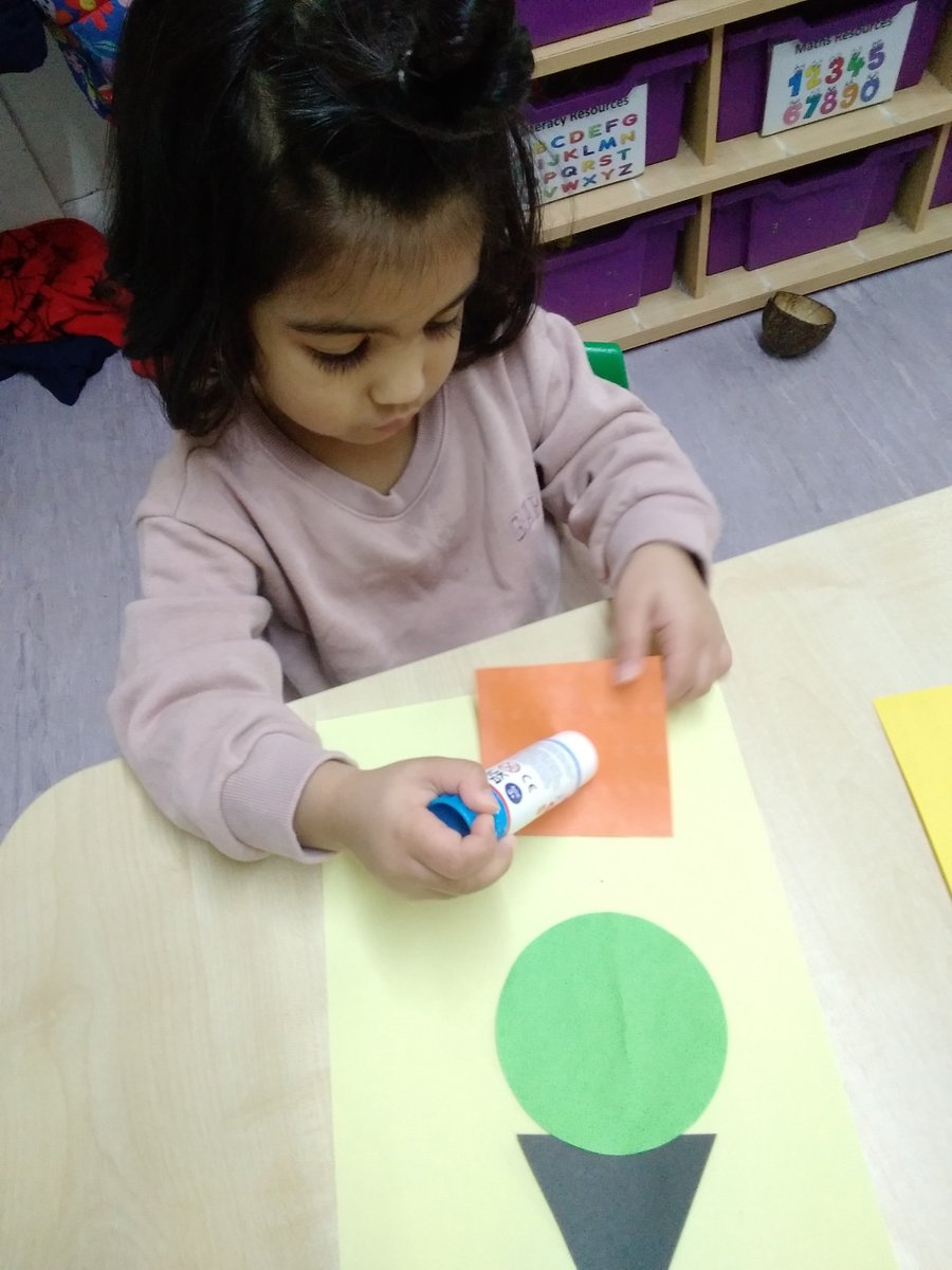 JancettGroup's tweet image. Our Ross Road nursery children in Rainbow room have been enjoying their core text ‘Winnie the Witch’ and made very impressive witches out of shapes #corebook #winniethewitch #childcare #earlyyears #nursery #wallington #carshalton