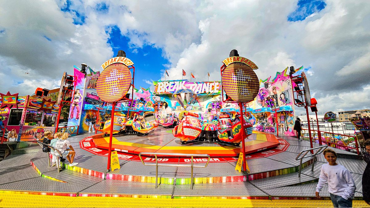 dinobreezy's tweet image. Welkom op #Dag27 van de #November_kiek challenge door @Tpzijl met vandaag als onderwerp de #Kermis