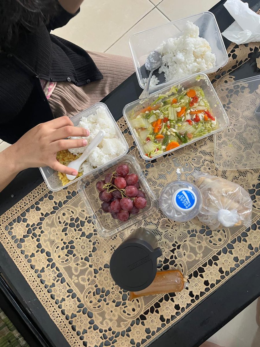 frostyblue tweet media