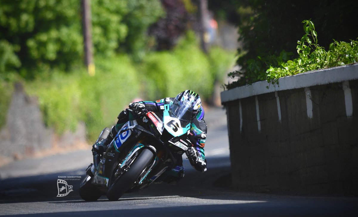 Mark Sidebottom (@sideyuk) on Twitter photo DJs Crosby Superbike Race. After stopping to re-attach his visor MDs on a mission to make up some time. Isle of Man TT 2024. <a href="/ttracesofficial/">Isle of Man TT Races</a> <a href="/Lockk999/">TT⚡Road Warriors</a> <a href="/RoadRacingEmp/">RoadRacingEmpire</a> <a href="/StevieRRN/">Road Racing News</a> DJs Crosby Superbike Race. After stopping to re-attach his visor MDs on a mission to make up some time. Isle of Man TT 2024. <a href="/ttracesofficial/">Isle of Man TT Races</a> <a href="/Lockk999/">TT⚡Road Warriors</a> <a href="/RoadRacingEmp/">RoadRacingEmpire</a> <a href="/StevieRRN/">Road Racing News</a>