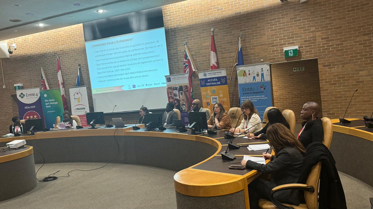 🤝Entité 3 a collaboré avec Lamaison, Oasis-Femmes, Collège Boréal et Entité 4 à la Foire de la Santé au Féminin le 22 novembre.
👉Discussions sur la santé mentale des femmes francophones, incluant immigrantes et réfugiées. Merci à tous ! 
#SantéMentale #FemmeFrancophone #Entité3