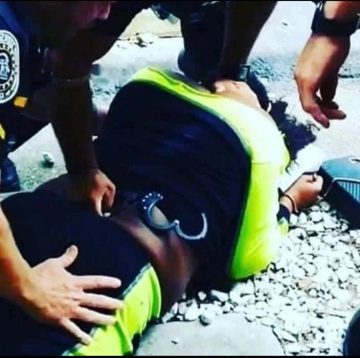 issaKmarie's tweet image. You can't help ppl in our city because of their Cookyness

Here it is Fubu needed a ride after being kicked out, Oj needing a place to stay and Nae needing to use my truck honestly every single one of these ppl ...

Just apart of ce and the rest manipulation games #ReportScam