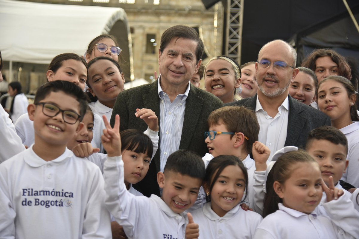 MinInterior's tweet image. #FirmesConElAcuerdo🇨🇴🕊️ | Conmemorar, este 8.º aniversario de la firma del #AcuerdoDePaz nos invita a avanzar, cerrar brechas y garantizar que la implementación transforme los territorios. 
✅&apos;Renovar la esperanza&apos;, columna de @CristoBustos en @ELTIEMPO: eltiempo.com/opinion/column…