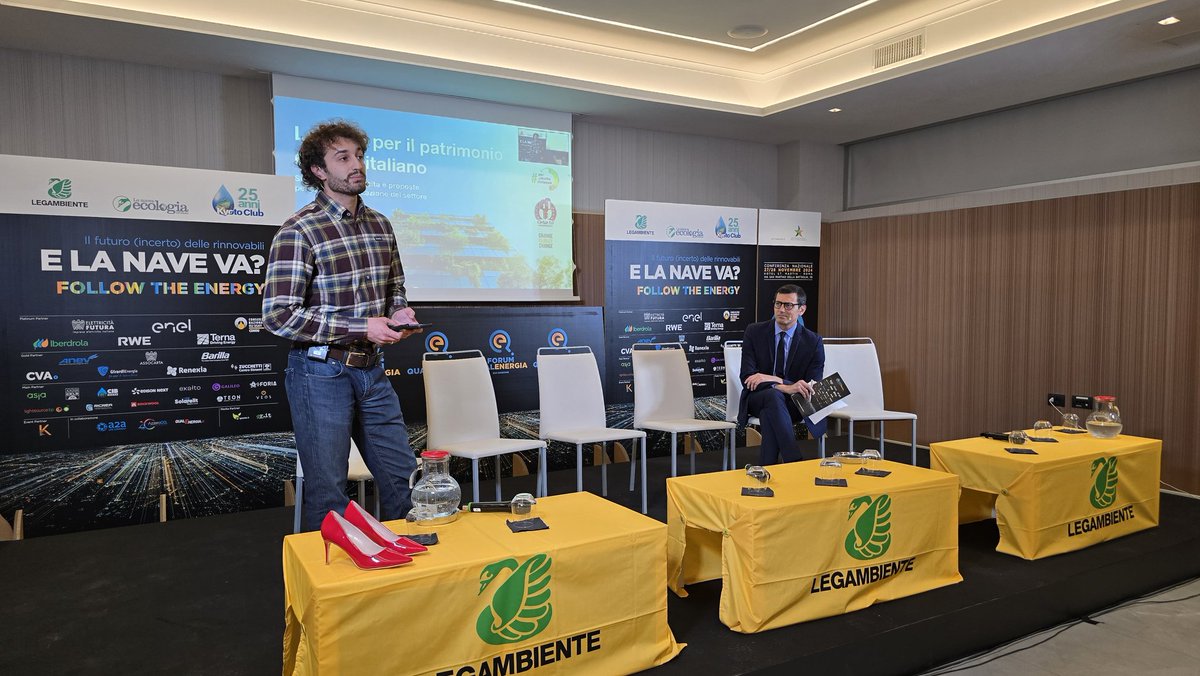 Legambiente's tweet photo. #ForumQualEnergia
La presentazione del nostro report Civico 5.0.
A seguire, la sessione su: Direttiva case green e decarbonizzazione del patrimonio edilizio.
@ForumQe https://t.co/YT9mvbyy1Z