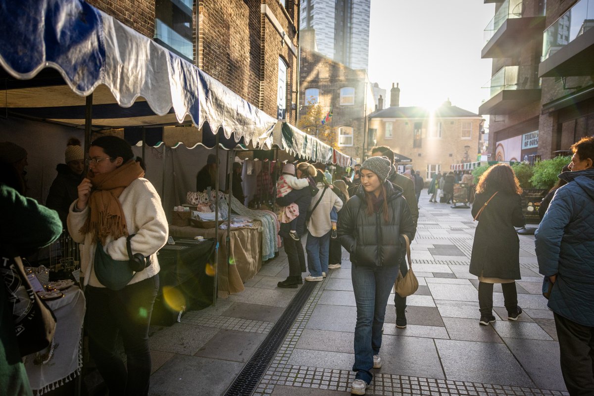 RamQuarter's tweet image. Ready to deck the halls? Ram Quarter will be hosting its Christmas market this Saturday – with almost 50 stalls and festive fun for all the family, don’t miss it! bit.ly/4eQB1bK #christmasmarket #ramquarter