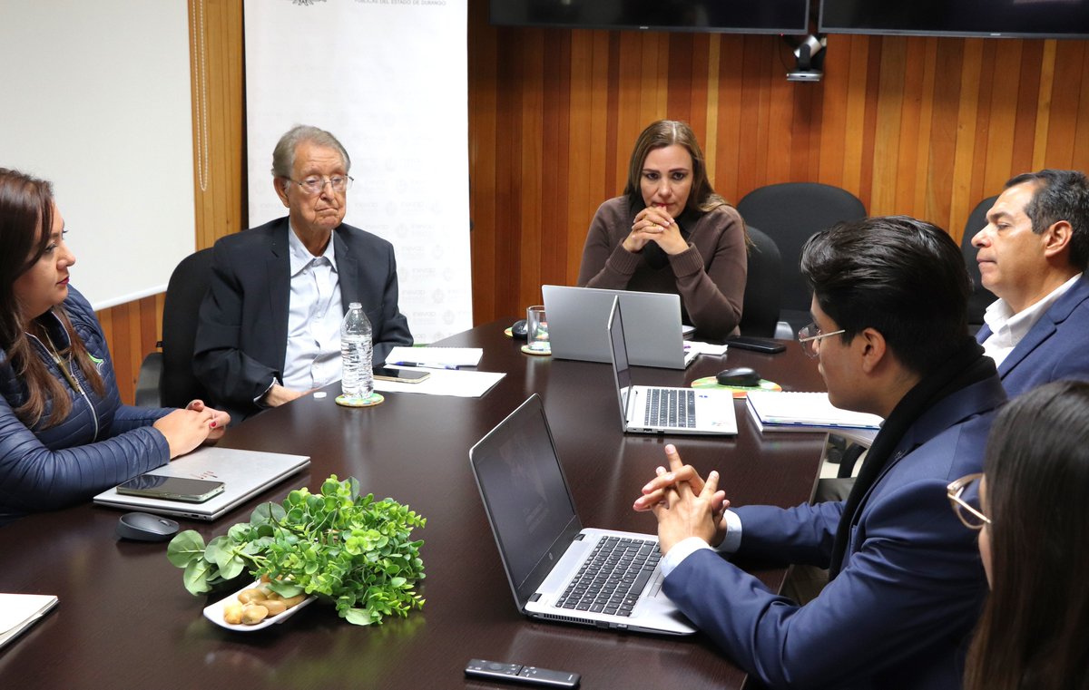 inevap_dgo's tweet image. ✍️Mesa de trabajo interna sobre la Estrategia de Regionalización.🏞️

✅Cuyo objetivo principal es fomentar en los municipios el uso de la #evaluación en las intervenciones públicas, así como la #AplicaciónEfectiva de sus #resultados mediante acciones planificadas. 😉👍