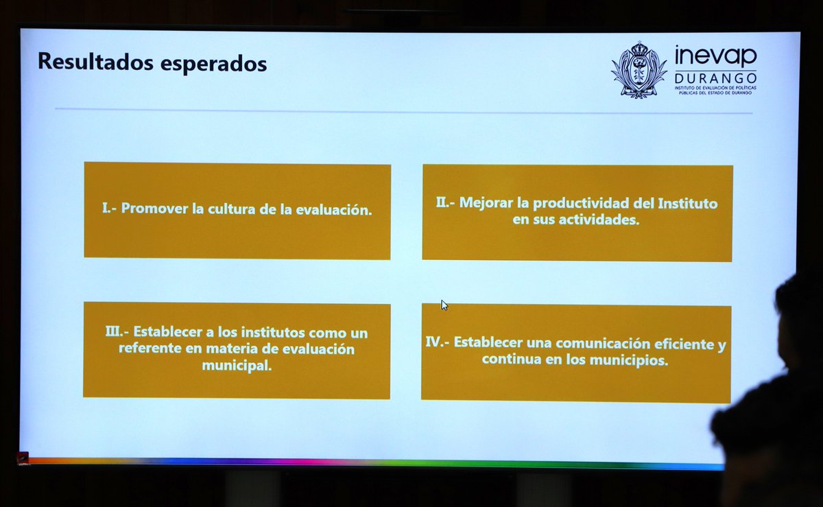 inevap_dgo's tweet image. ✍️Mesa de trabajo interna sobre la Estrategia de Regionalización.🏞️

✅Cuyo objetivo principal es fomentar en los municipios el uso de la #evaluación en las intervenciones públicas, así como la #AplicaciónEfectiva de sus #resultados mediante acciones planificadas. 😉👍