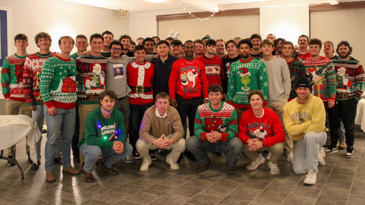 Holly Jolly Sweaters unite as we say #HappyHolidays &amp; #MerryChristmas from our final team meal of 2024. #BoilerUp 🎄 ❤️💚 ⚾️