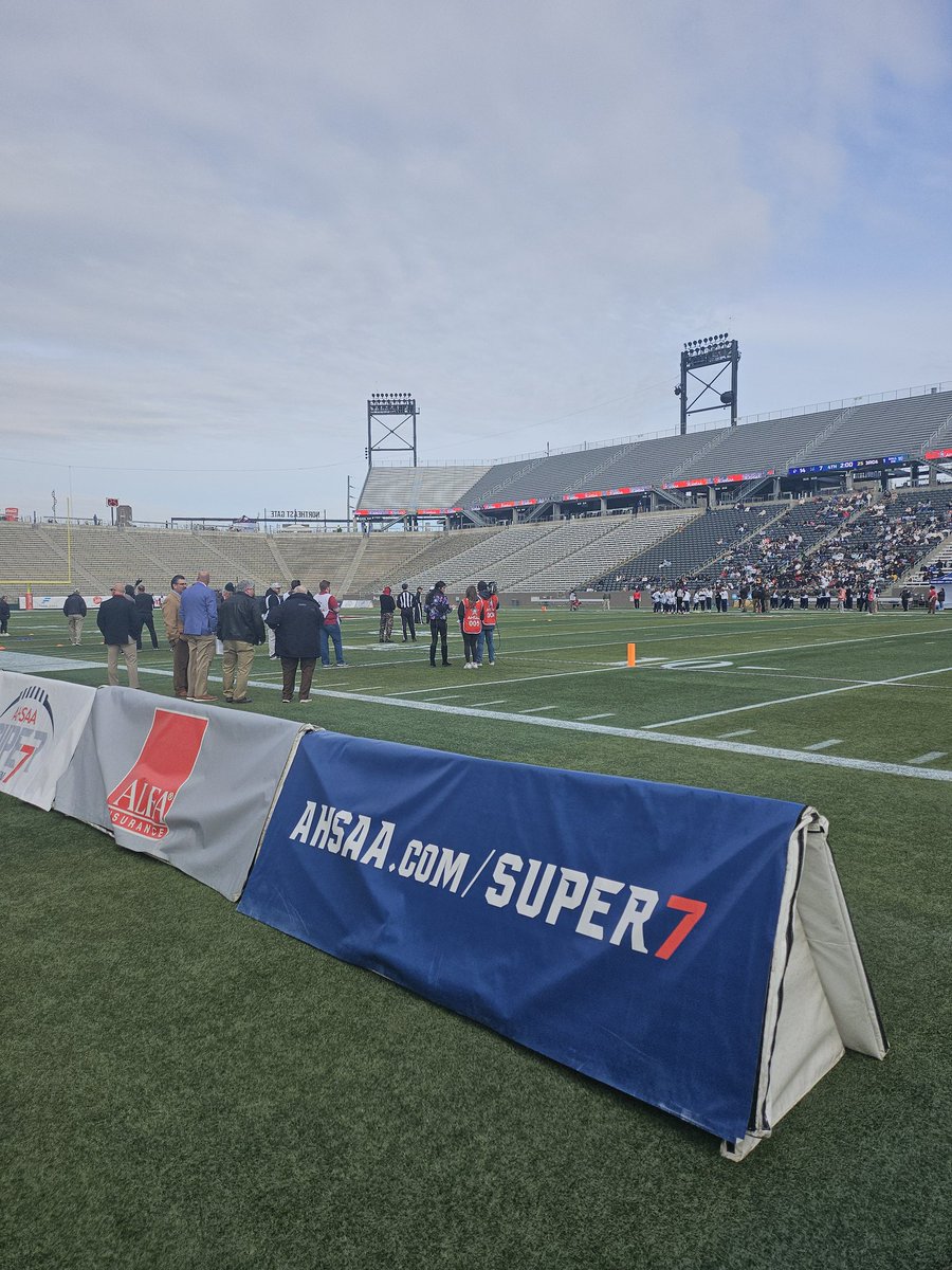 NWSCC_Athletics's tweet photo. Out recruiting! 

@acccathletics announced two weeks ago that our conference was adding Women's Flag Football. Today, we enjoyed watching the 1A-5A and 6A-7A championship games. It was 🥶 but the talent on the field was 🔥! 

Scholarship opportunities.  Go Patriots 🏈❤️🤍💙 https://t.co/auZGpEzDKX