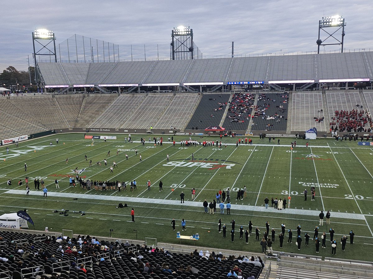 NWSCC_Athletics's tweet photo. Out recruiting! 

@acccathletics announced two weeks ago that our conference was adding Women's Flag Football. Today, we enjoyed watching the 1A-5A and 6A-7A championship games. It was 🥶 but the talent on the field was 🔥! 

Scholarship opportunities.  Go Patriots 🏈❤️🤍💙 https://t.co/auZGpEzDKX