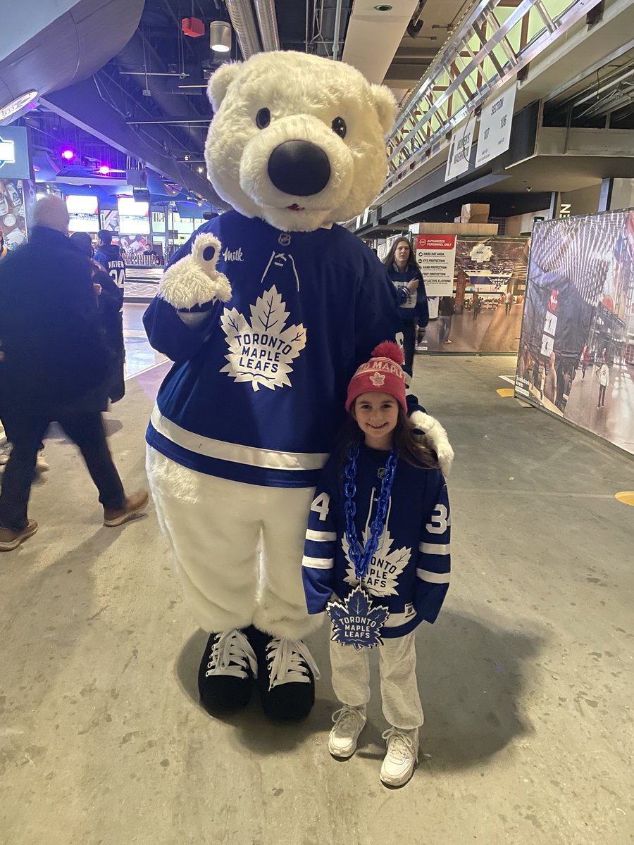 fonnzilla's tweet image. Carlton asked for a picture. #leafsforever