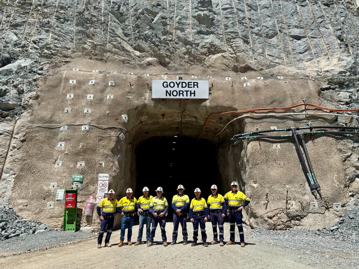 LiontownRes's tweet photo. Wonderful to welcome $LTR Chair @timgoyder, Non-Executive Director Shane McLeay and MD/CEO @tony_ottaviano to #KathleenValley this week to showcase the recent and significant progress by the team across #mining and #production ramp-up.
#lithium https://t.co/BV9CLECol8