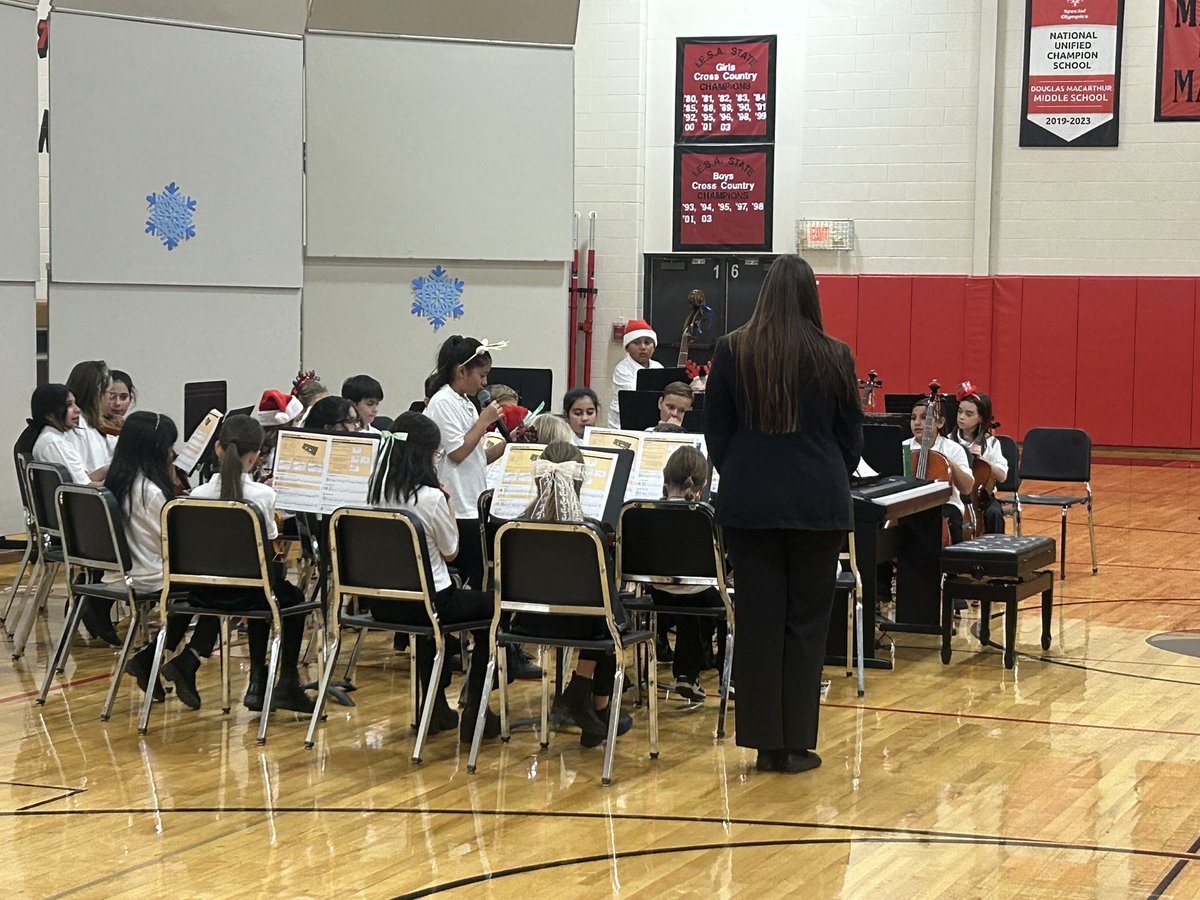 Anne Sullivan School tweet media