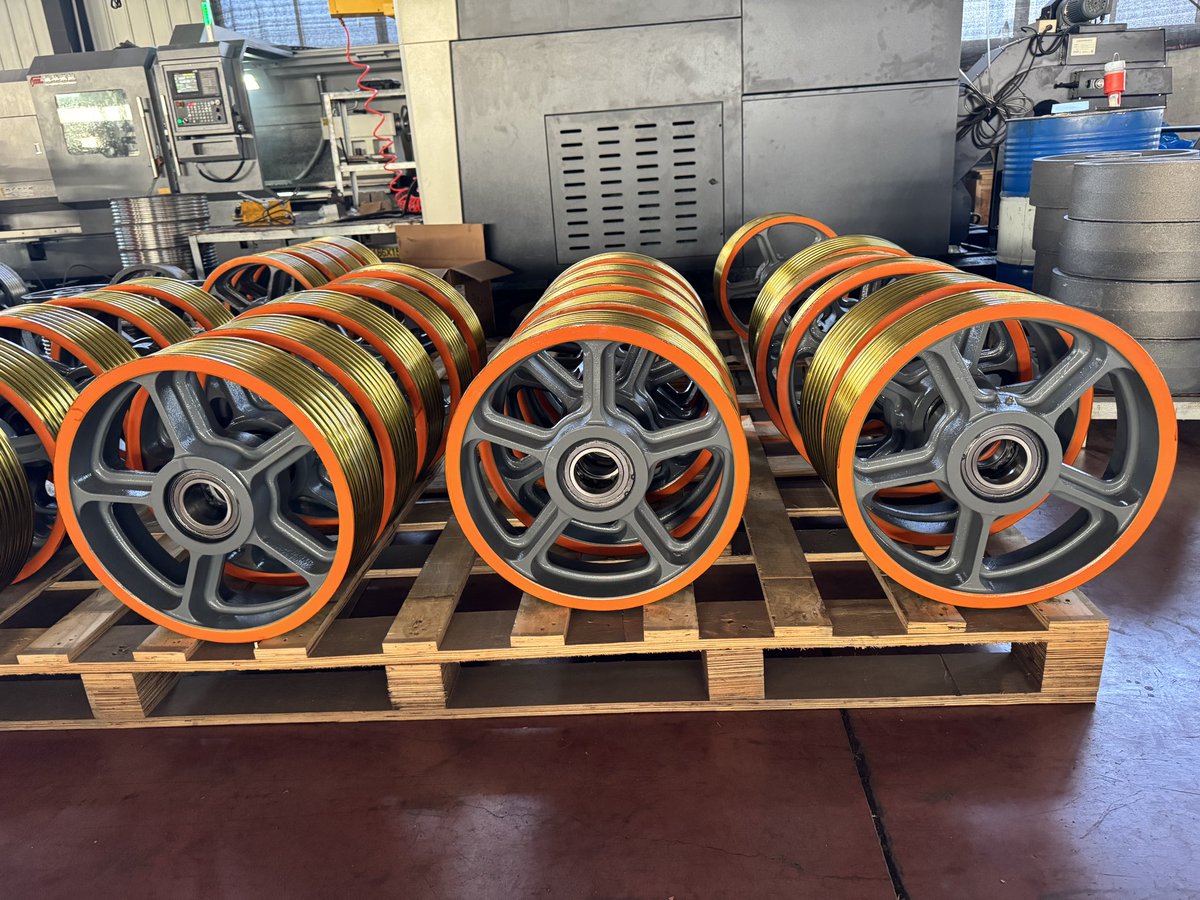 Yilongdt's tweet photo. The elevator guide wheel is ready for shipment. Friends who need it can contact me. WhatsApp:+8617562619153 https://t.co/zdvvIn5PN5