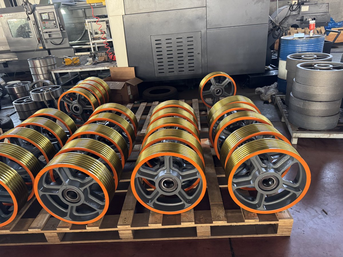 Yilongdt's tweet photo. The elevator guide wheel is ready for shipment. Friends who need it can contact me. WhatsApp:+8617562619153 https://t.co/zdvvIn5PN5