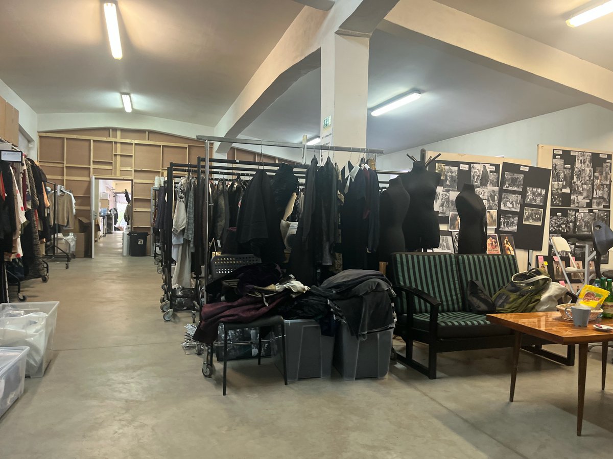 kphagnasay's tweet photo. BTS-First day of fitting for INTERVIEW WITH THE VAMPIRE season 2 for Quang Pham at Barandov Studio in Prague #InterviewWithTheVampire #theatredevampire #thecovan #kphagnasay #QuangPham #Prague #actorslife #acting #amc #vampirenation https://t.co/ARqN4NfJ4H