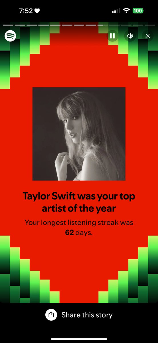 Sarah3608_'s tweet photo. @aalinemartinez @taylorswift13 fake taylor swift fan https://t.co/vVKmGLZkU1