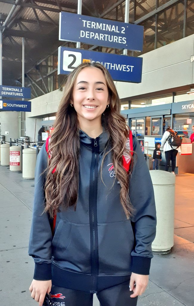 BrigidaCoria's tweet photo. Wheels up #CougarNation βΌNext stop for @carondelethoops...Dallas for the @SheGotGame7 tournament. Thank you @Nike
@sabrina_i20 for the team travel gear! #GoCougs
#NIKE #checkthefit #WednesdayMotivation #GratefulHeart https://t.co/ZEg72bYBUd