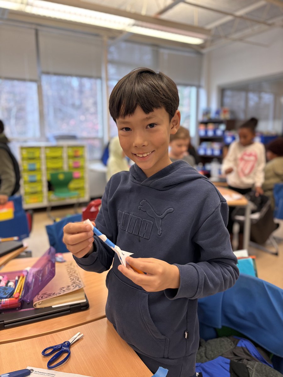 GreenbrierElementarySchoolVA (@greenbrierelem) on Twitter photo UVA’s Mechatronics and Robotics Society visited our 4th graders today and provided hands-on activities about space exploration and rockets! 🚀🐸⭐️<a href="/CvilleSchools/">Charlottesville City Schools</a> <a href="/melfumarola/">Melanie Johnson</a> UVA’s Mechatronics and Robotics Society visited our 4th graders today and provided hands-on activities about space exploration and rockets! 🚀🐸⭐️<a href="/CvilleSchools/">Charlottesville City Schools</a> <a href="/melfumarola/">Melanie Johnson</a>