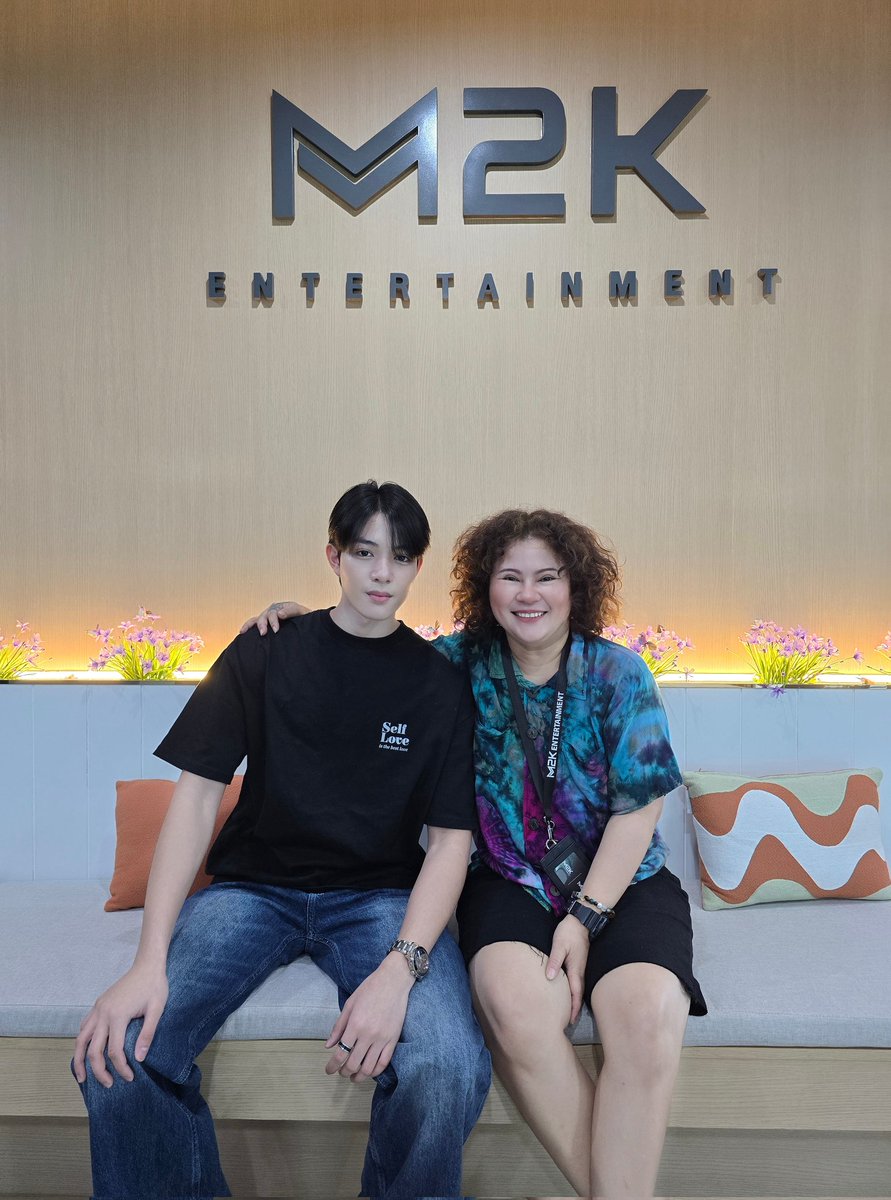 m2k_studio's tweet photo. ขอบคุณน้องโชกุน @chokunz_jkz ลูกศิษย์สุดน่ารักของครูอิน บูโดกัน @inbudokan ที่ตั้งใจเก็บเกี่ยวประสบการณ์กับครูอินในครั้งนี้นะคะ ติดตามน้องได้ทุกช่องทาง และฝากติดตามผลงานของน้องด้วยนะคะ 💞🎙
#m2kstudio
#สตูดิโอสอนร้องเต้นลำลูกกา https://t.co/KIQTRggeXd