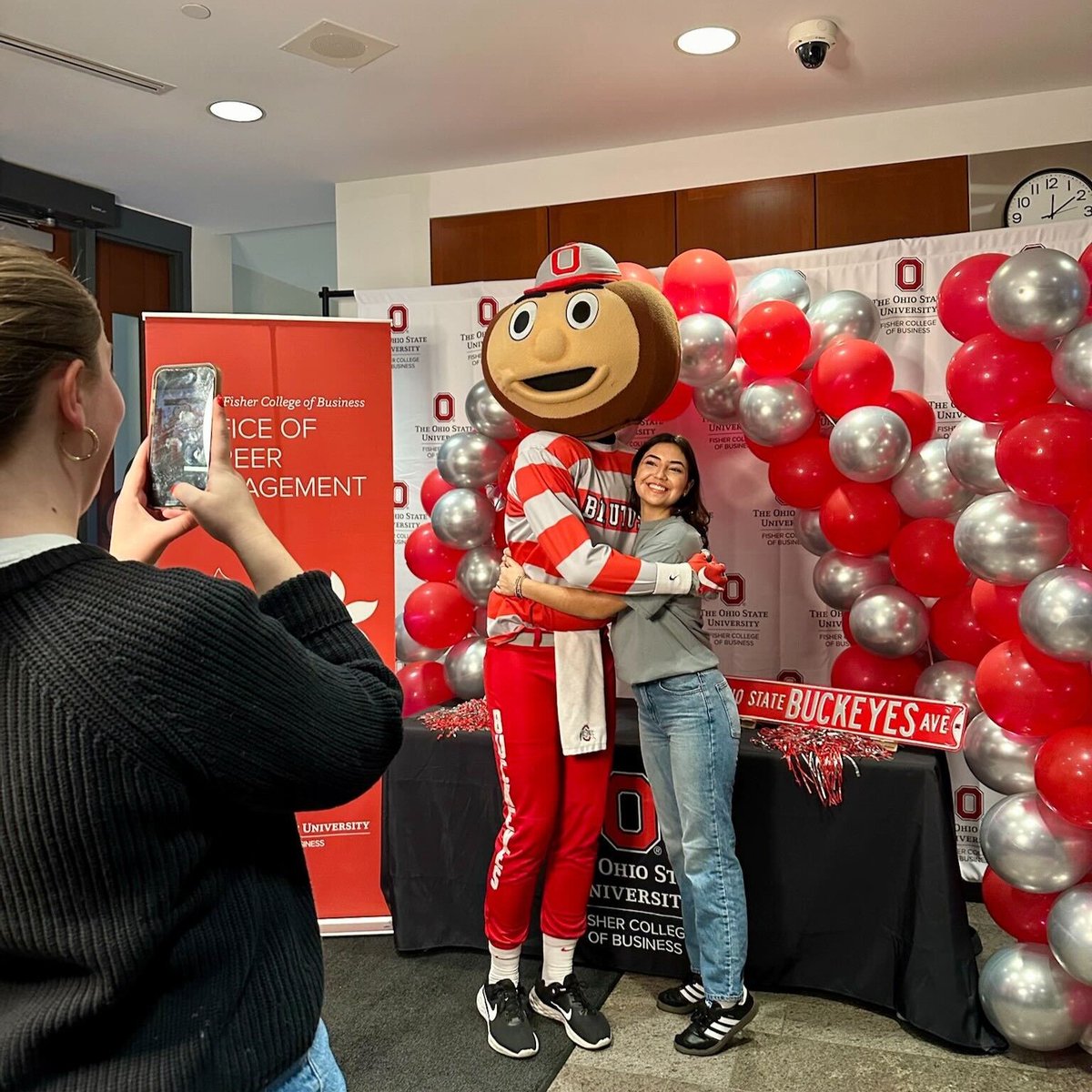 Fisher College of Business (@fisherosu) on Twitter photo These #BusinessBuckeyes are launching their careers with exciting post-graduate jobs and internships at top companies like <a href="/EYnews/">EY</a>, <a href="/GeneralMills/">General Mills</a>, <a href="/Chase/">Chase</a>, <a href="/Delta/">Delta</a> and more! 👏 These #BusinessBuckeyes are launching their careers with exciting post-graduate jobs and internships at top companies like <a href="/EYnews/">EY</a>, <a href="/GeneralMills/">General Mills</a>, <a href="/Chase/">Chase</a>, <a href="/Delta/">Delta</a> and more! 👏